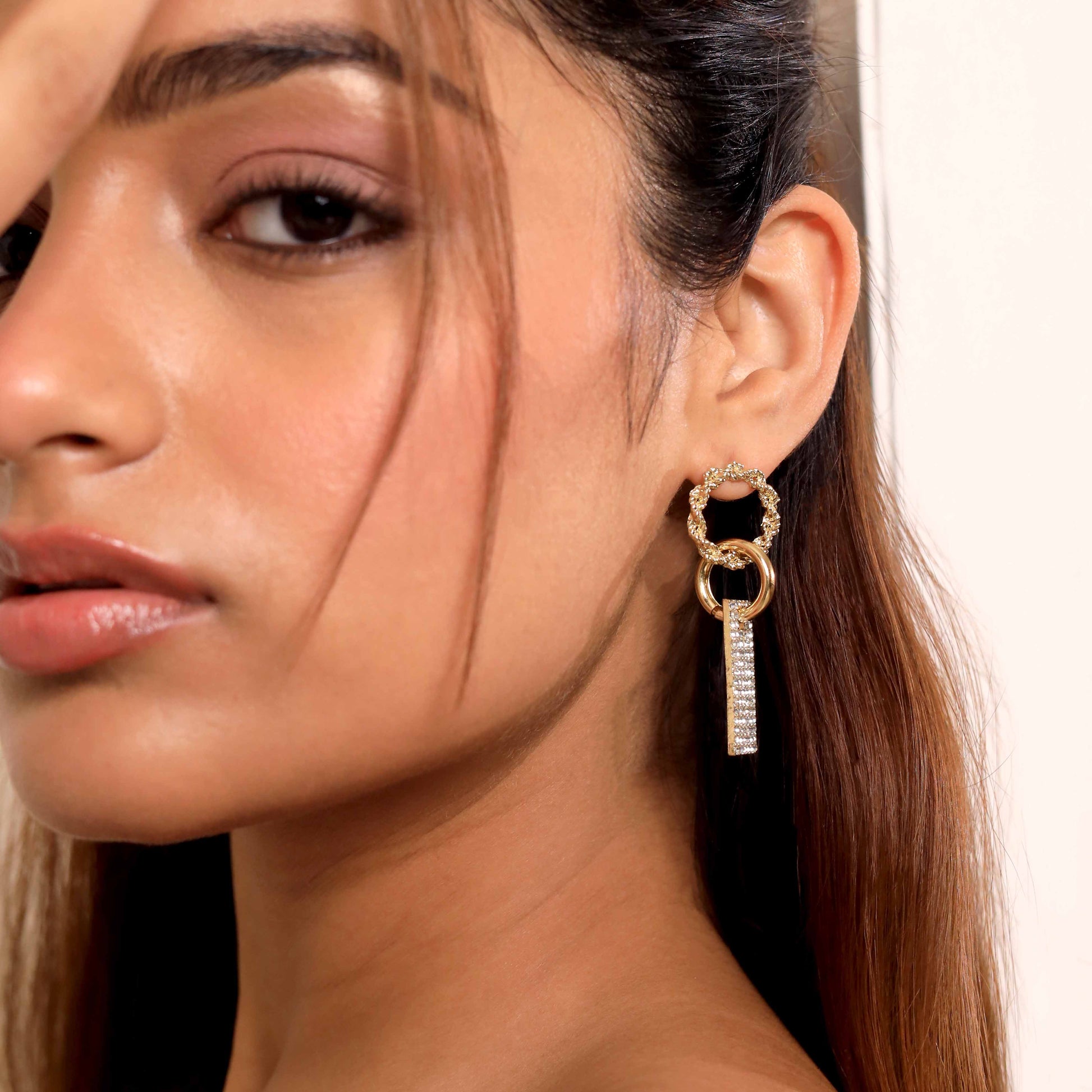 Beautiful-Circle-Designed-Stone-Studded-Earring For Her