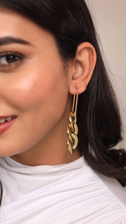 Shop Trendy & Elegant Chain Shaped Earrings for Women